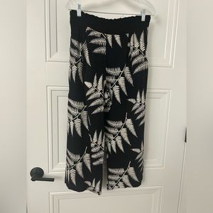 Fifteen Twenty Size Medium Pants